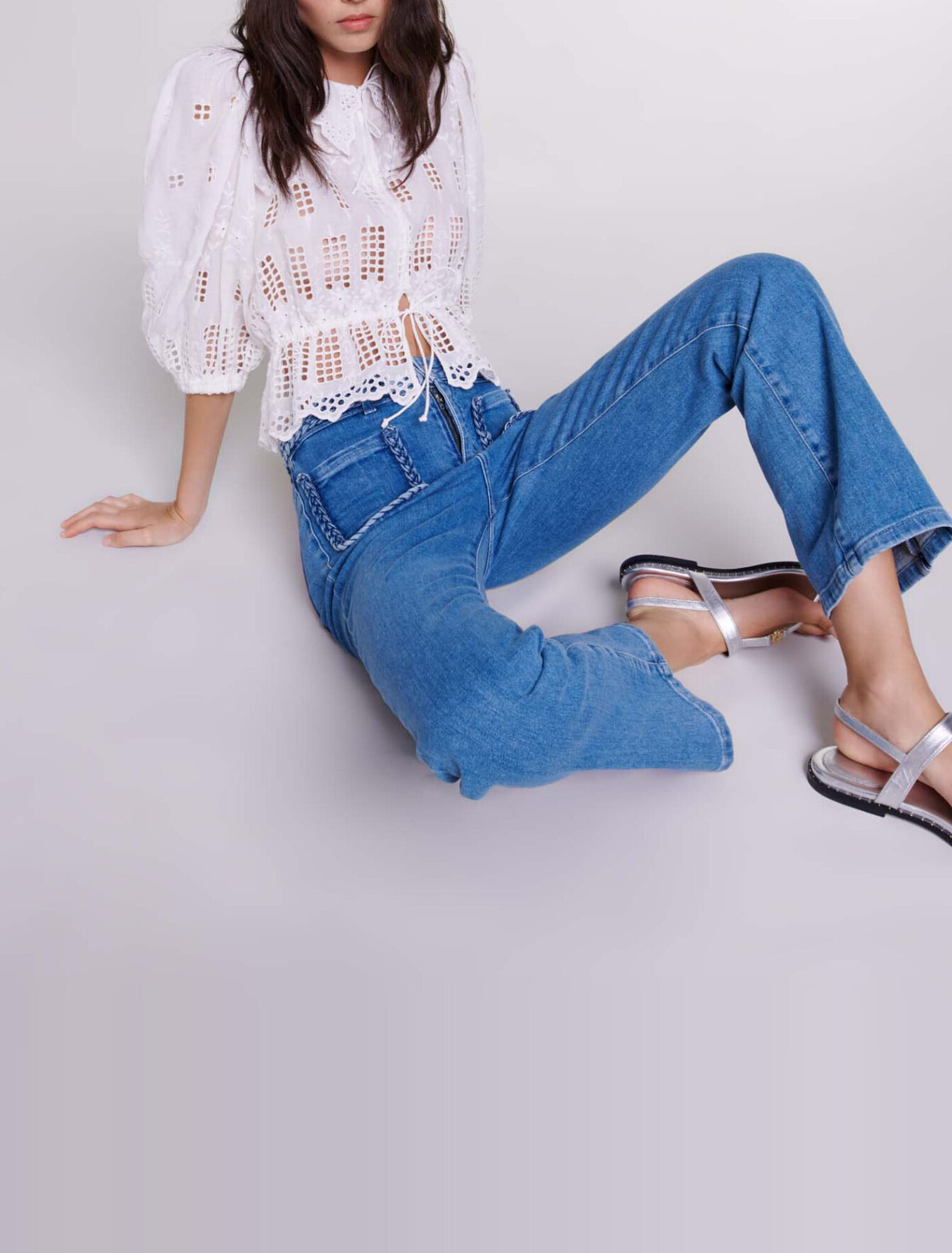 Jeans con detalles trenzados
