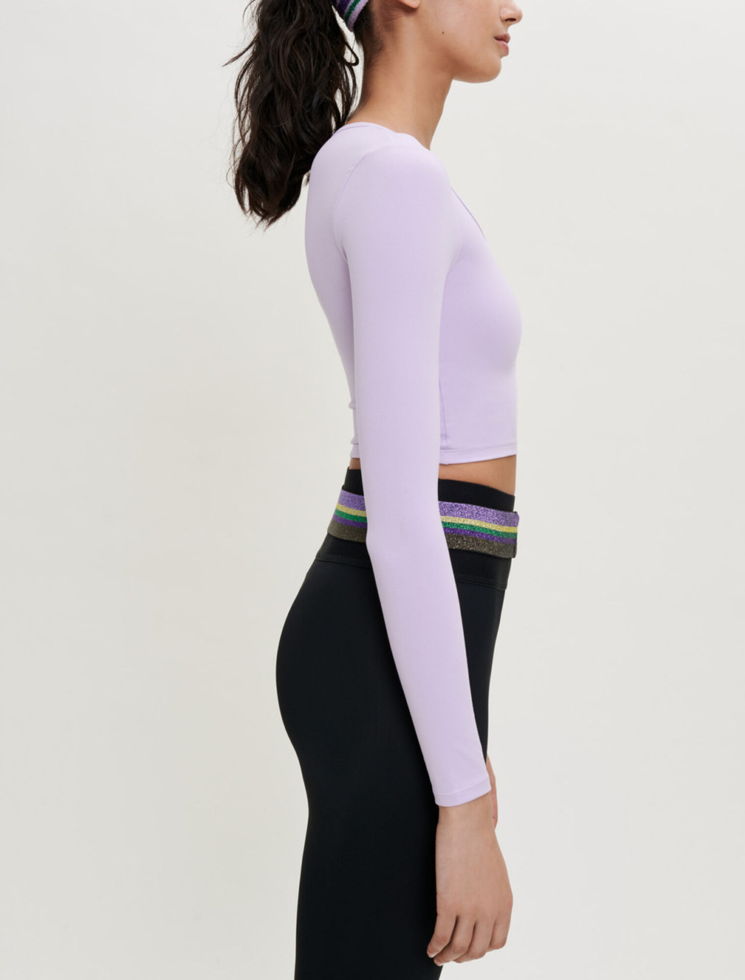 Body-hugging sports top