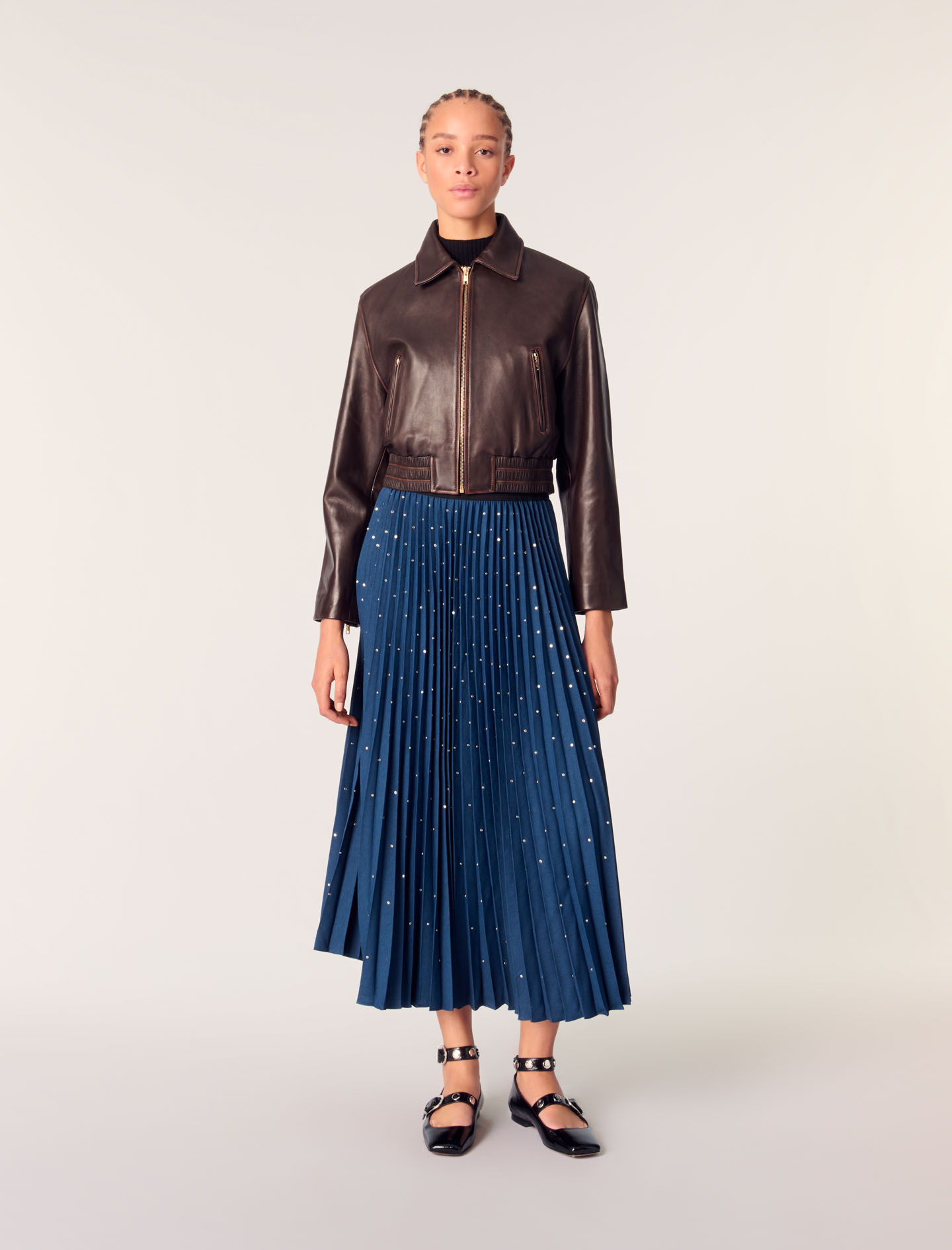 ★SCULPTOR★ Jacquard Layered Skirt Blue SC24A419BL Layered lace-trimmed jacquard miniskirt in blue - Saint